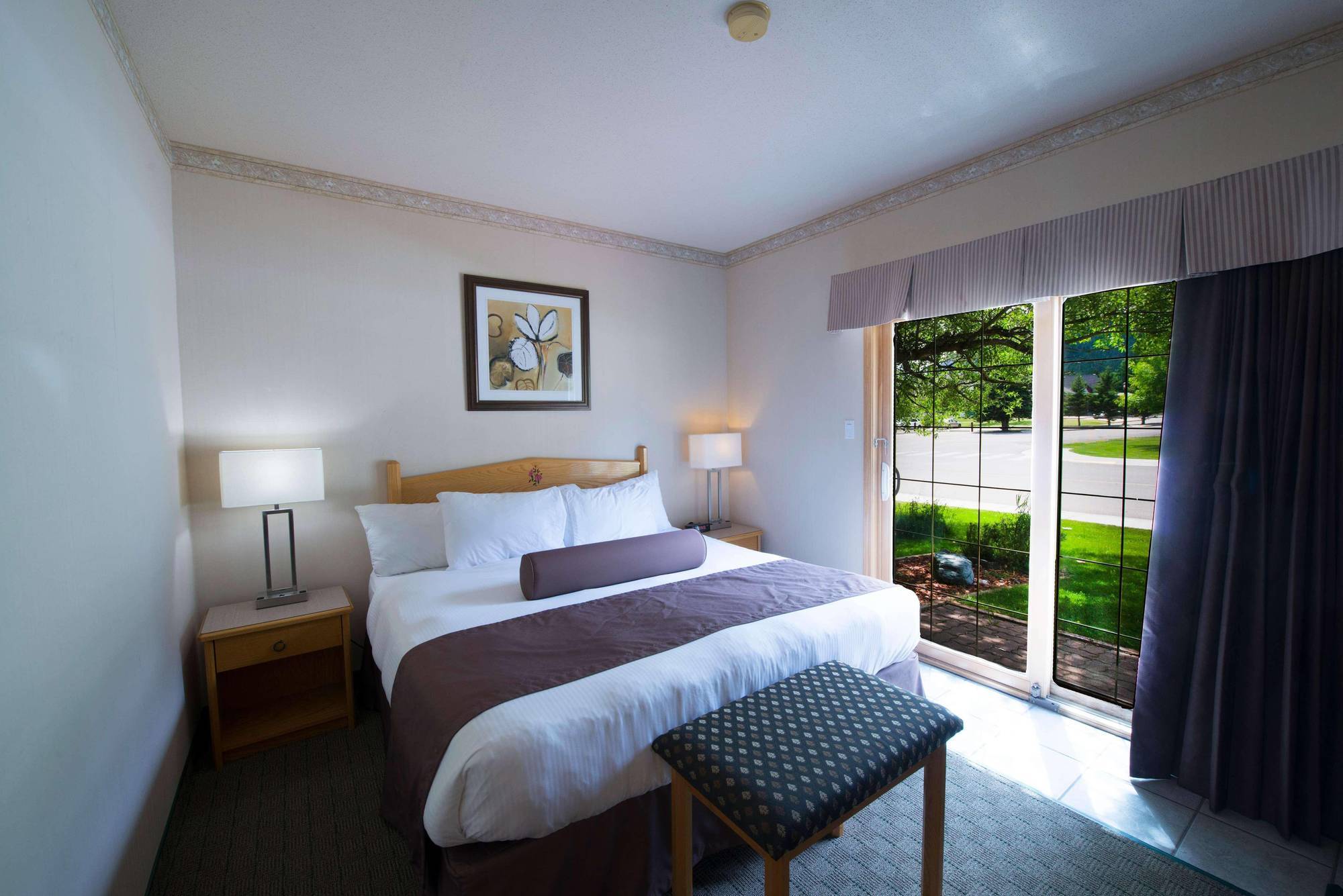 Waterton Glacier Suites Eksteriør billede